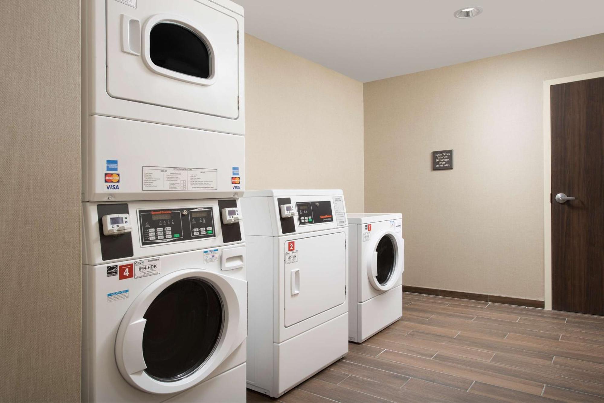Hampton Inn & Suites San Antonio Lackland Afb Seaworld Экстерьер фото